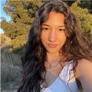 Profesora particular de inglés a niños de Primaria y ESO con experiencia y un año de residencia en Estados Unidos.